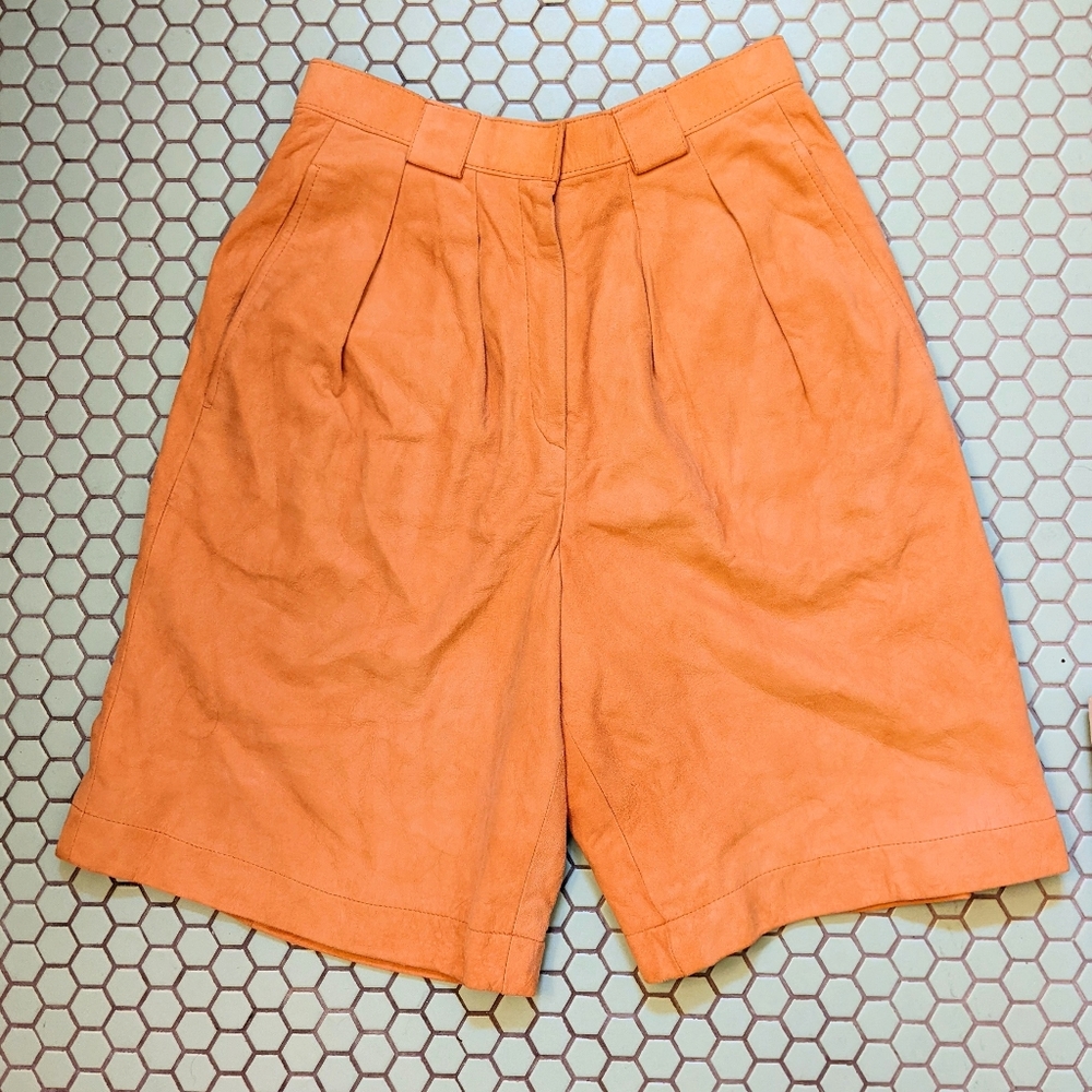 Anne Klein II Suede Leather Shorts 8  1980's Vintage Trouser Cut Hi Waist Lined